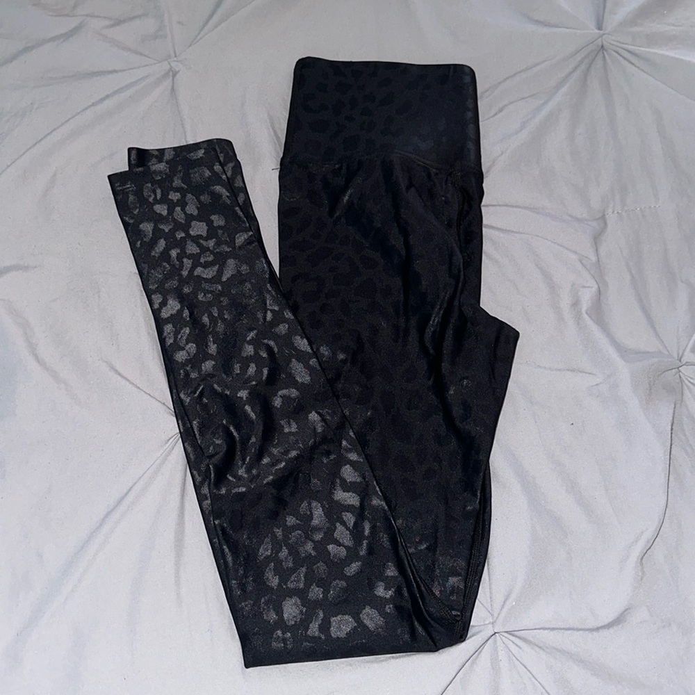 shiny cheetah print leggings, gently worn